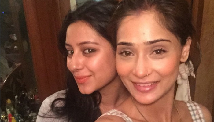 Pratyusha Banerjee with Sara Khan. Image Courtesy: Instagram