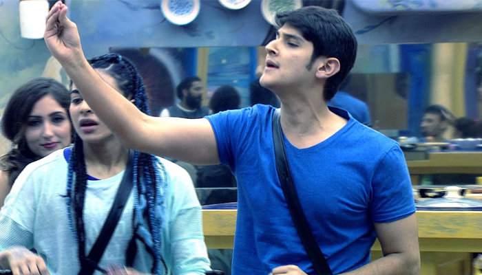 Rohan Mehra arguing with Manoj in the Bigg Boss house