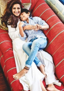 Sonali Bendre with son