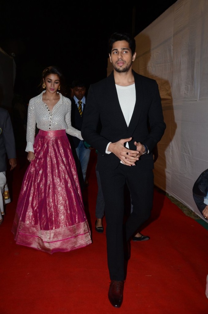 Alia Bhatt, Sidharth Malhotra at Umang 2016