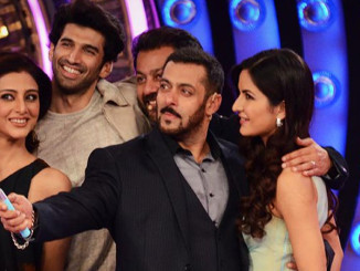 Team Fitoor with Salman Khan on the sets of Bigg BOss 9. Image Courtesy: Twitter