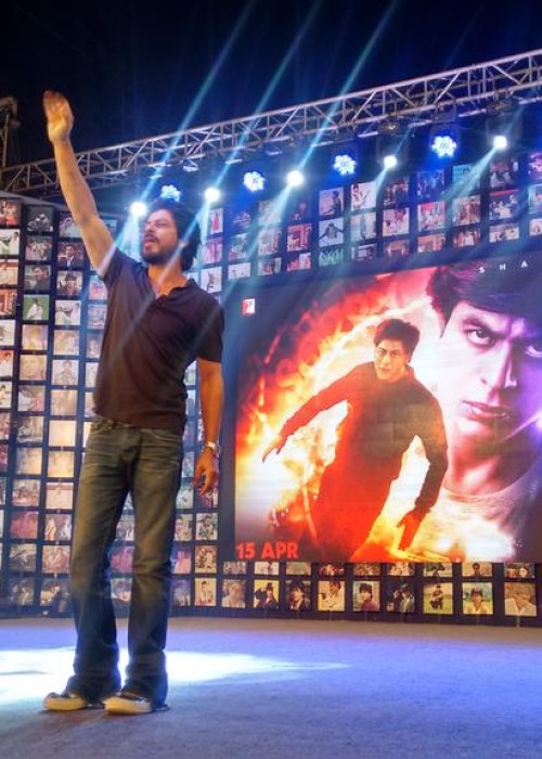 Shah Rukh Khan at Fan trailer launch at Yashraj Films Studios in Mumbai. Image Courtesy: Twitter