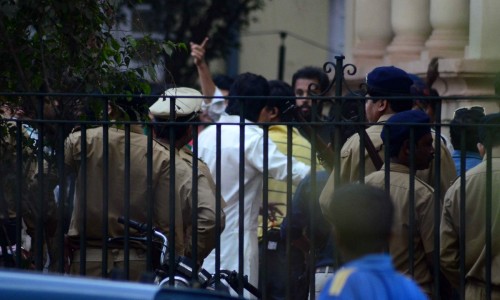 Snapped Shah Rukh Khan shoots for Raees in Mumbai