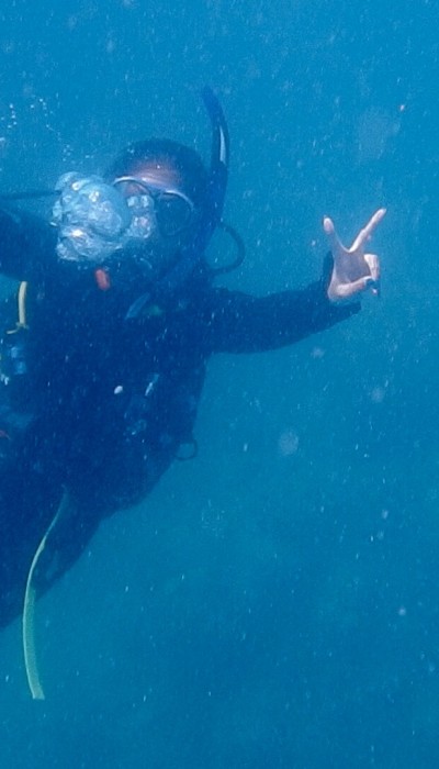 Sonakshi Sinha Scuba Diving In Australia