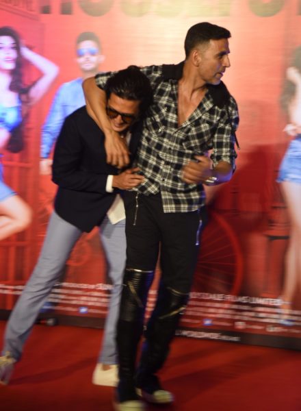 Riteish Deshmukh, Akshay Kumar