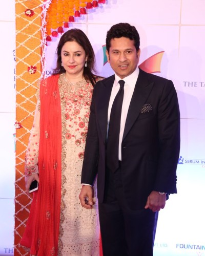 Sachin Tendulkar with wife Anjali