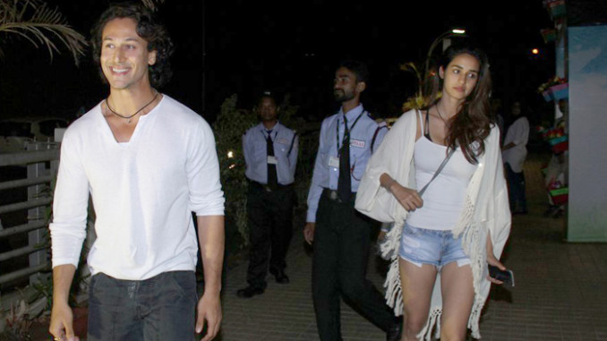 Tiger Shroff and Disha Patani try to avoid getting clicked together