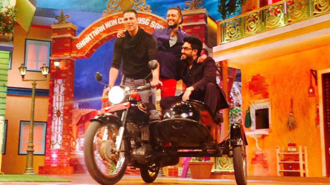 Akshay Kumar, Riteish Deshmukh, Abhishek Bachchan on The Kapil Sharma Show. Image Courtesy: Twitter