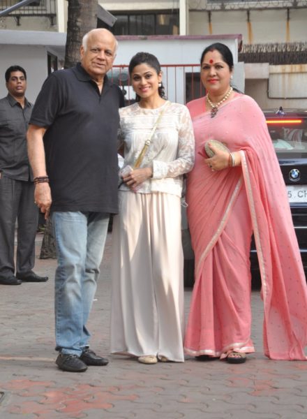 Shamita Shetty with parents