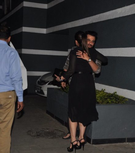 Kareena Kapoor Khan hugs Sanjay Kapoor