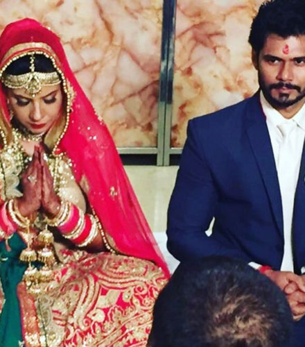 Sambhavna Seth with Avinash Dwivedi during their wedding rituals