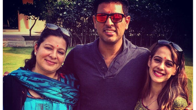 Yuvraj Singh with mother and Hazel Keech