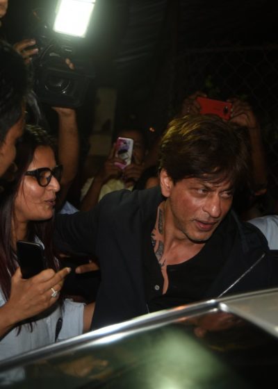 Shah Rukh Khan spotted with a new tattoo near his neck