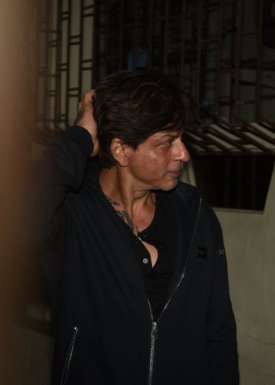 Shah Rukh Khan spotted with a new tattoo near his neck