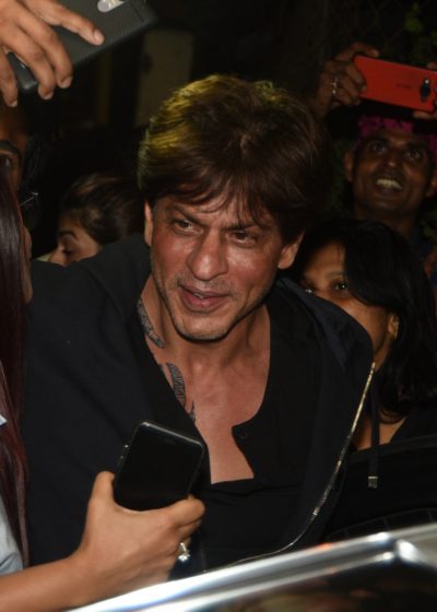 Shah Rukh Khan spotted with a new tattoo near his neck