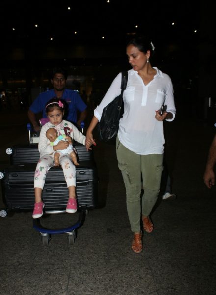 Lara Dutta with daughter Saira Bhupathi