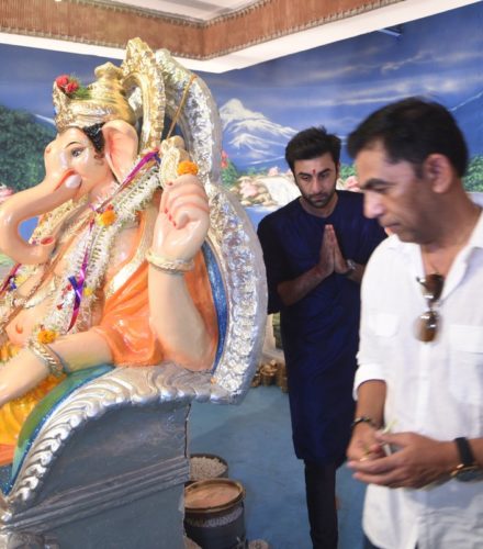 Ranbir Kapoor attends Ganpati pooja at RK Studio