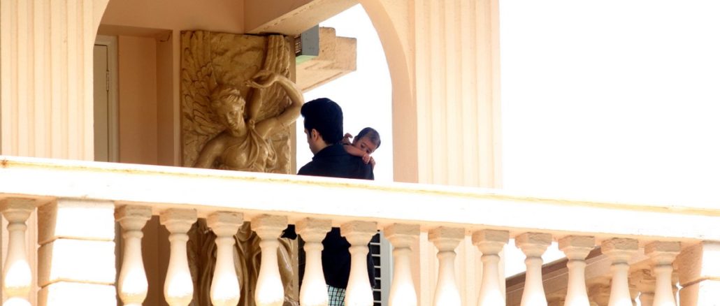 Tusshar Kapoor with son Laksshya at Kapoor residence