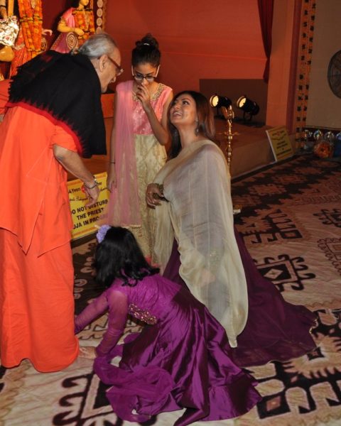 Sushmita Sen with her daughters Renee and Alisah