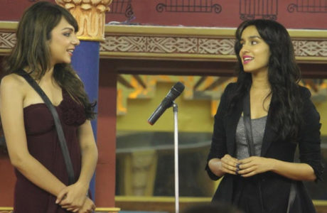 Shraddha Kapoor, Nitibha sing together