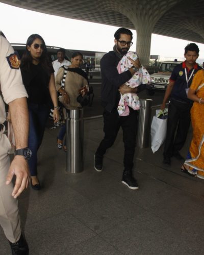 Mira Rajput, Shahid Kapoor with baby Misha