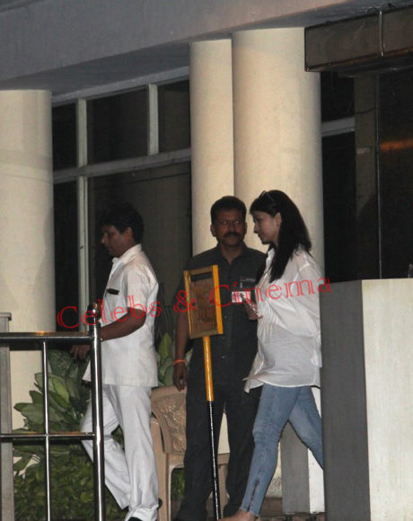 Aishwarya Rai Bachchan at Lilavati Hospital