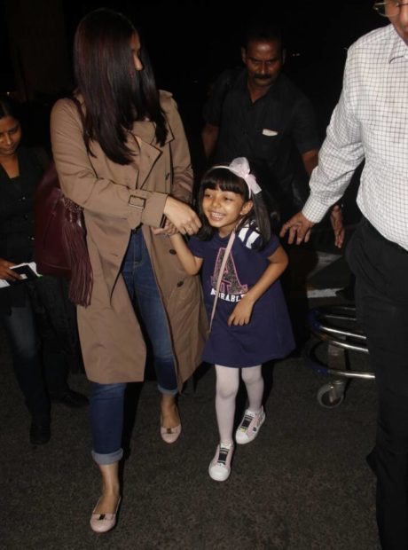 Aishwarya Rai Bachchan with Aaradhya Bachchan