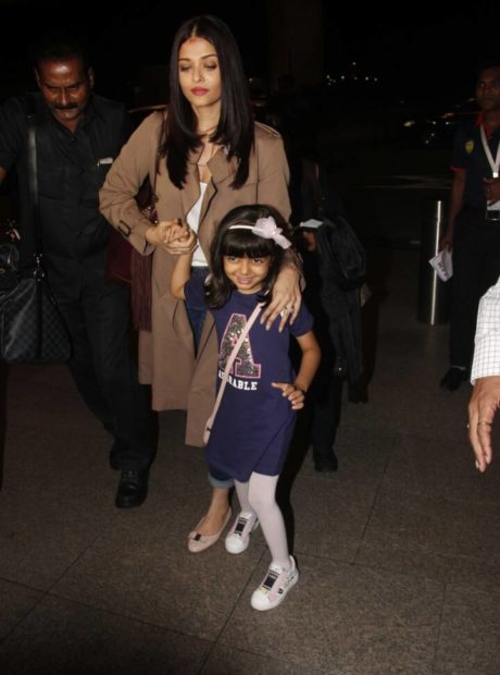 Aishwarya Rai Bachchan with Aaradhya Bachchan