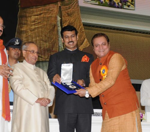 Manoj Joshi receives National Film Award for Best Supporting Actor for Marathi film Dashakriya