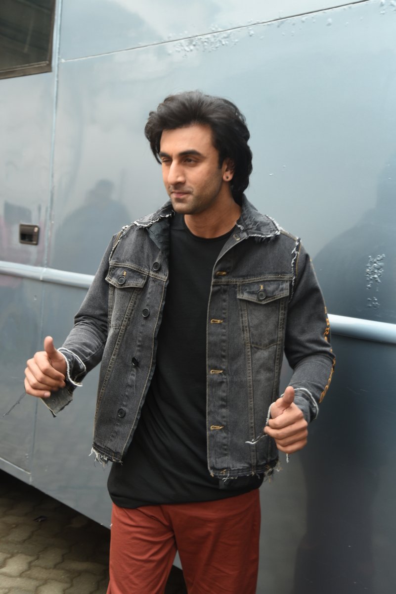 Men's Fashion 101: Ranbir Kapoor's layering game at the airport is on point  | Fashion Trends - Hindustan Times
