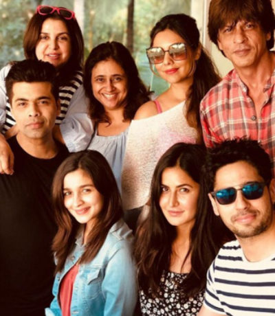 Karan Johar, Farah Khan, Gauri Khan, Alia Bhatt, Katrina Kaif, Sidharth Malhotra with Shah Rukh Khan