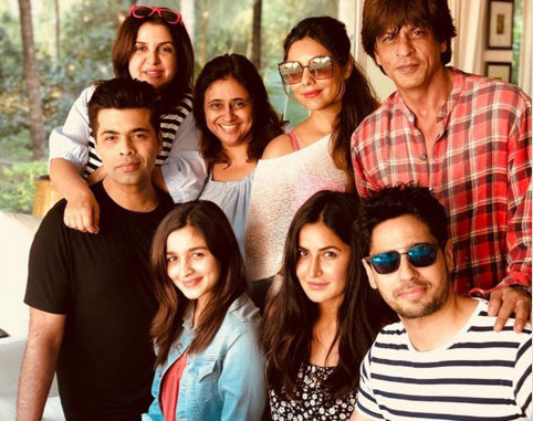 Karan Johar, Farah Khan, Gauri Khan, Alia Bhatt, Katrina Kaif, Sidharth Malhotra with Shah Rukh Khan